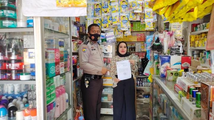 Polsek Tandun Gencar Lakukan Imbauan Pelarangan Jual Obat Sirup di Apotek